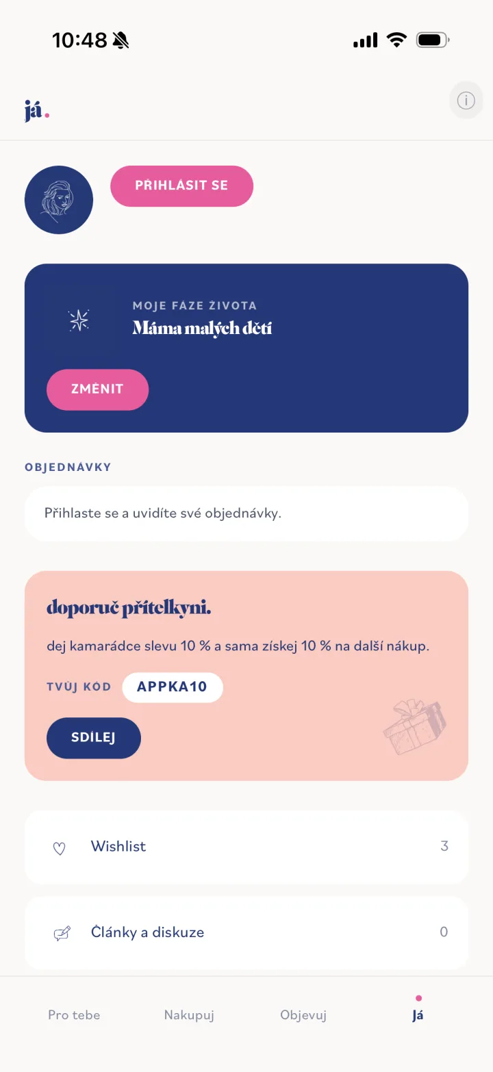 Account hub: life-stage card, orders, referral code and saved items, with a language toggle.